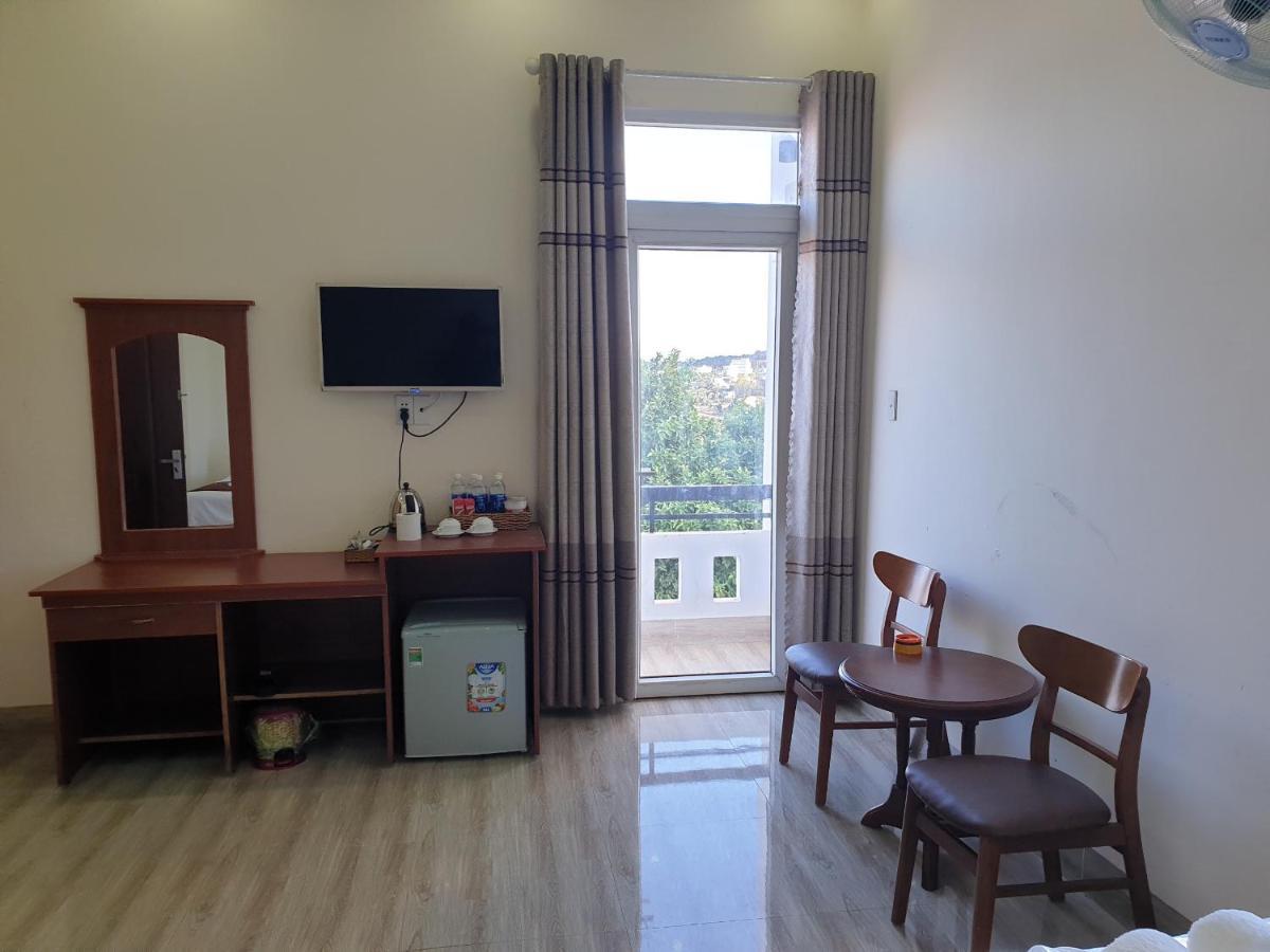 Kim Ngan Hotel Буонметхуот Екстер'єр фото