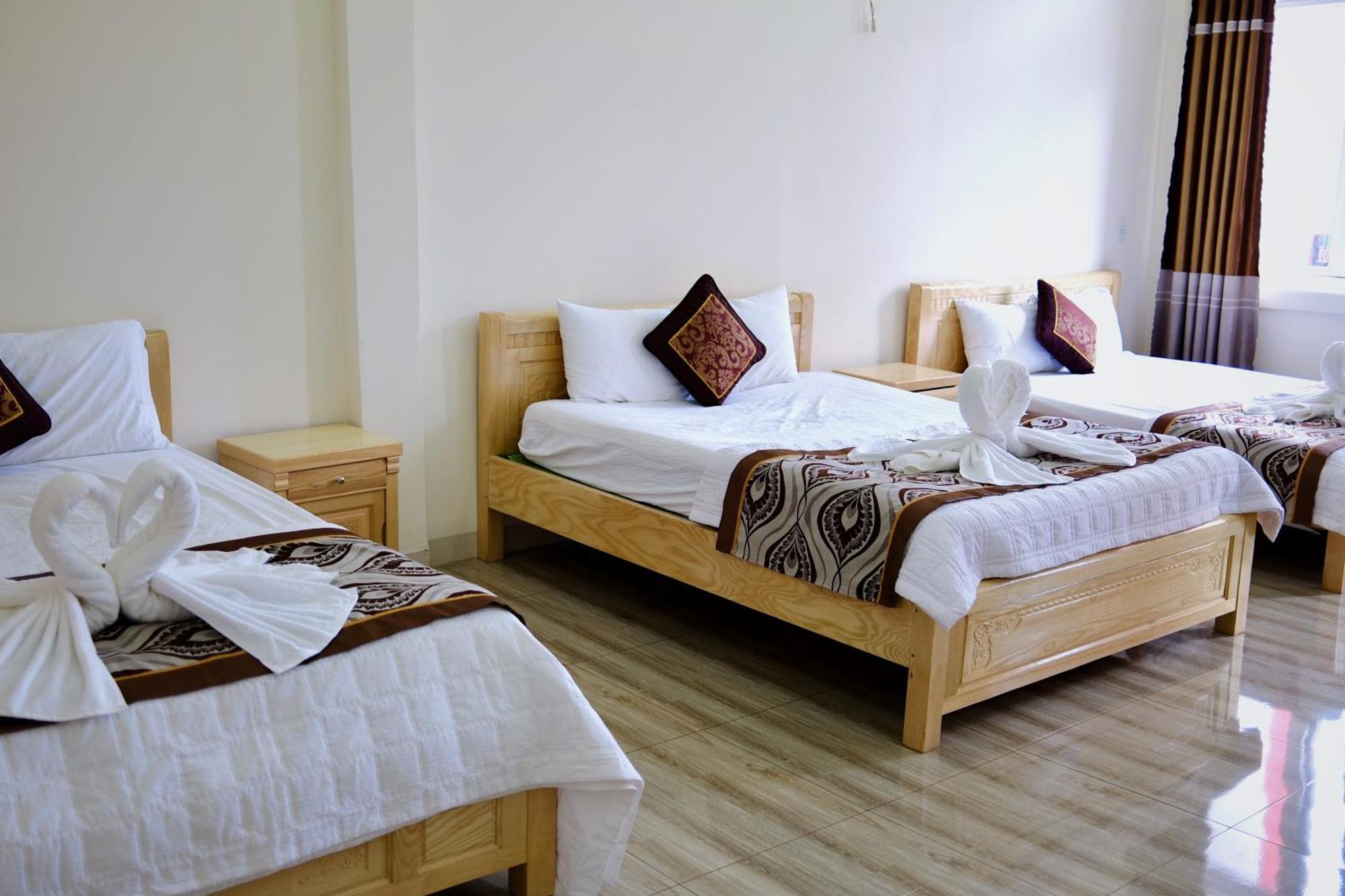 Kim Ngan Hotel Буонметхуот Екстер'єр фото